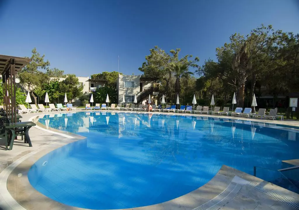 otium_eco_club_shabavizparvaz_04.jpg