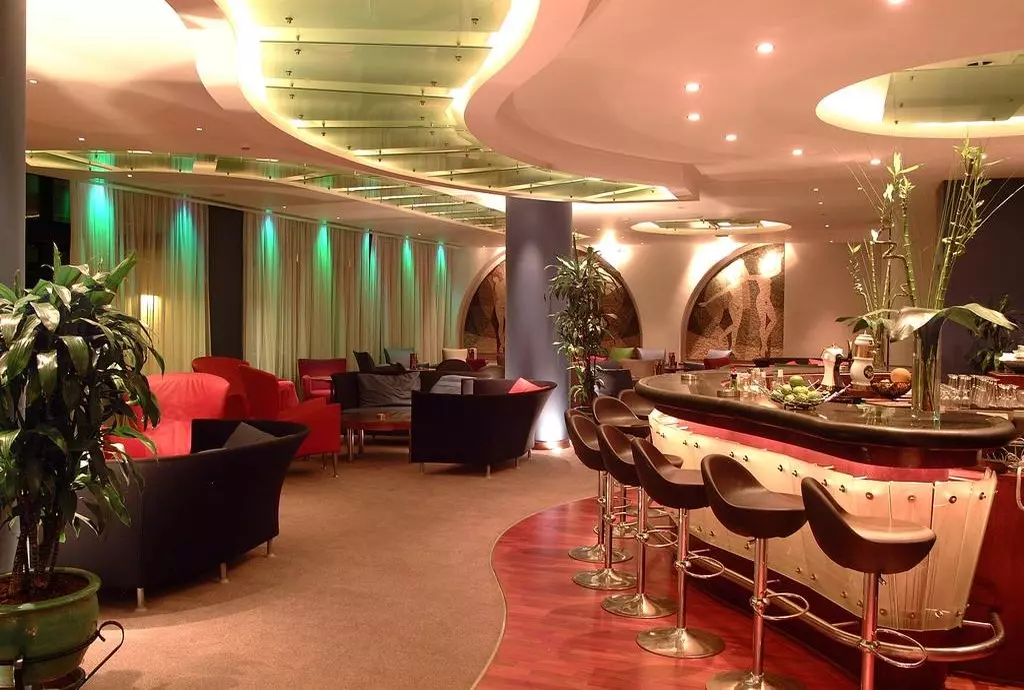 palm_beach_hotel_bungalow_shabavizparvaz_09.jpg