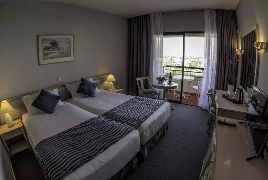 palm_beach_hotel_bungalow_shabavizparvaz_12.jpg