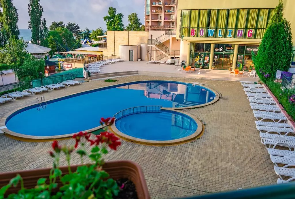 palm_beach_varna_shabavizparvaz_05.jpg palm_beach_varna_shabavizparvaz_05.jpg