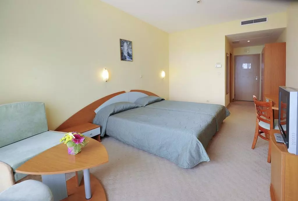 palm_beach_varna_shabavizparvaz_09.jpg palm_beach_varna_shabavizparvaz_09.jpg