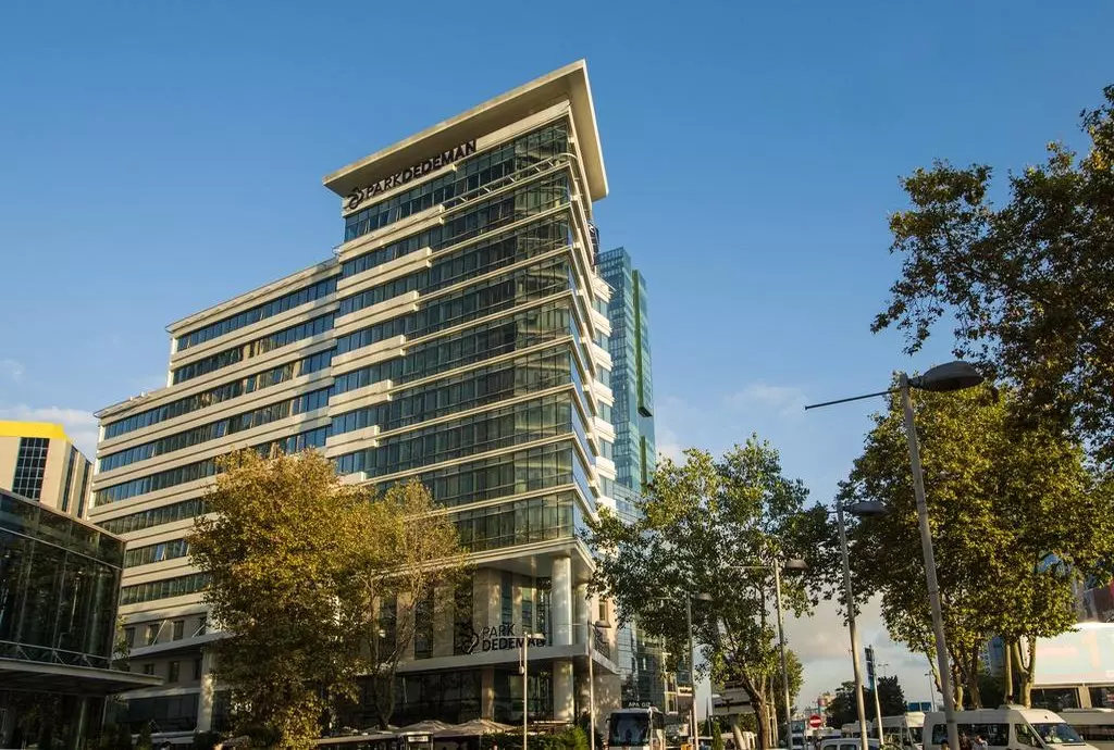 park_dedeman_levent_shabavizparvaz_02.jpg