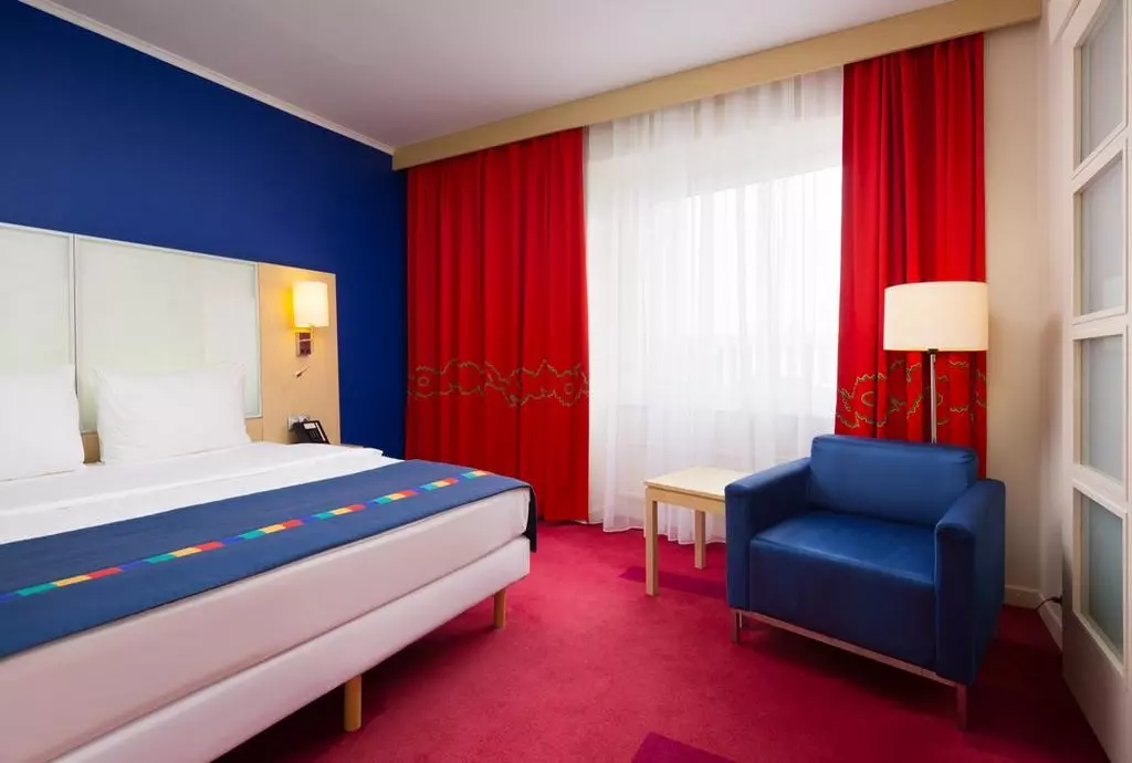 park_inn_by_radisson_pulkovskaya_shabavizparvaz_09.jpg