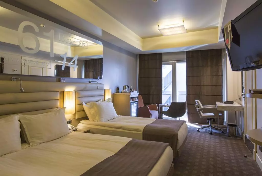 peak_hotel_shabavizparvaz_19.jpg