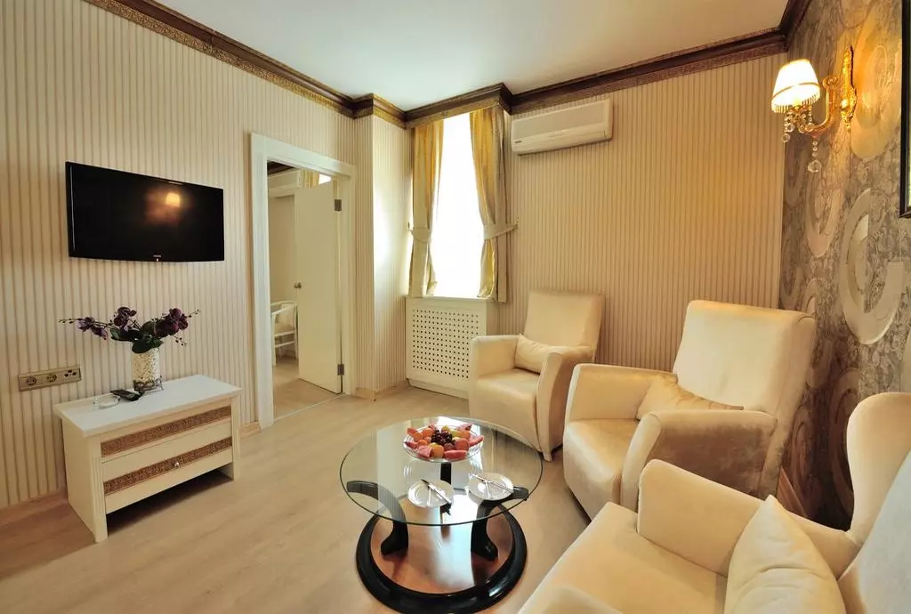 pelikan_istanbul_shabavizparvaz_10.jpg
