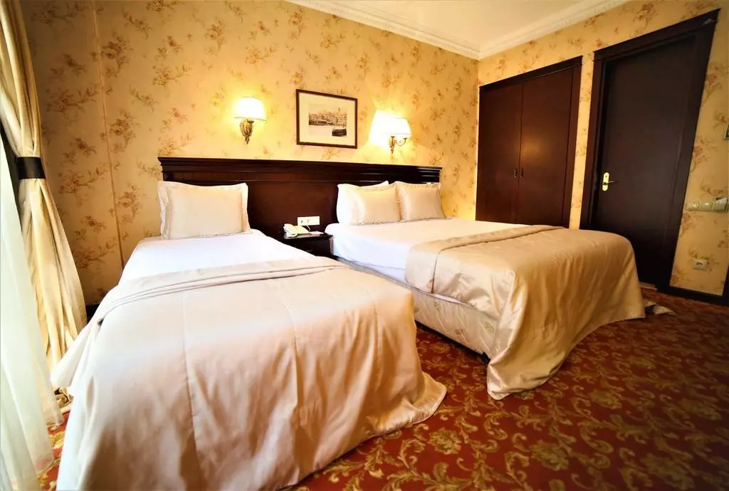pera_rose_istanbul_shabavizparvaz_12.jpg
