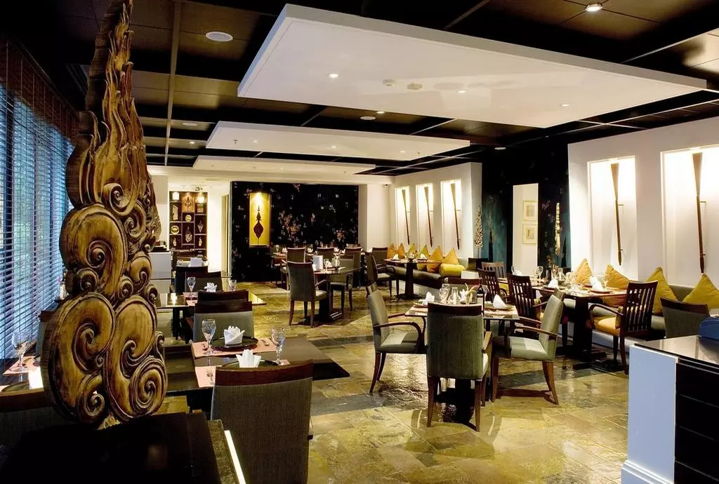 plaza_athenee_shabavizparvaz_15.jpg plaza_athenee_shabavizparvaz_15.jpg