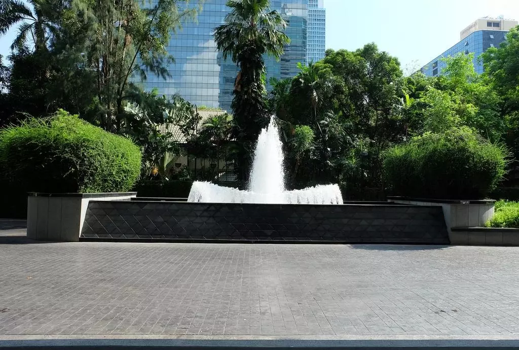 plaza_athenee_shabavizparvaz_16.jpg plaza_athenee_shabavizparvaz_16.jpg