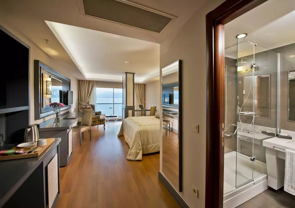 prime_antalya_shabavizparvaz_07.jpg