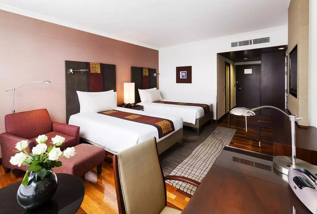 pullman_g_shabavizparvaz_16.jpg pullman_g_shabavizparvaz_16.jpg