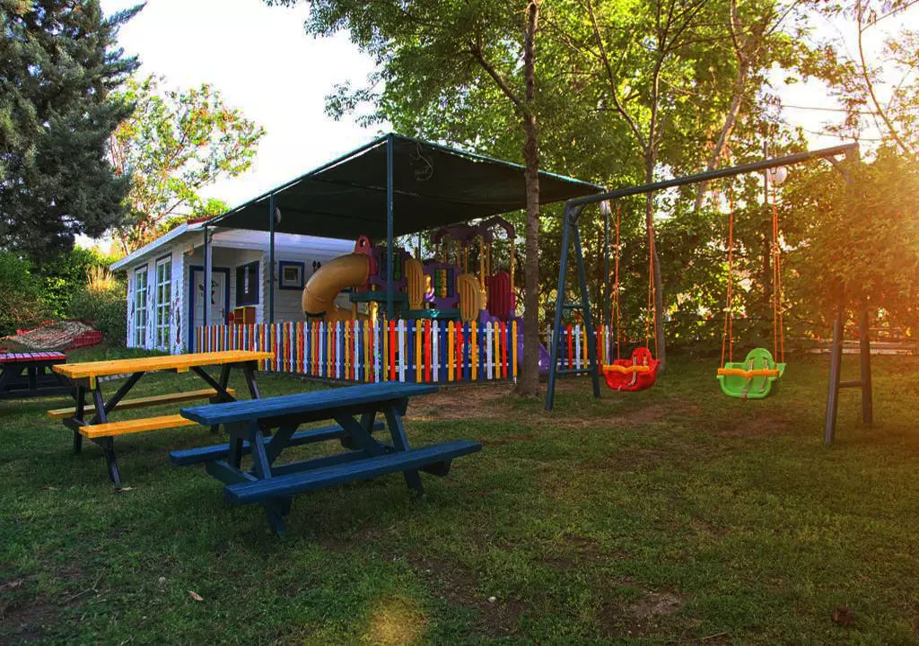 queens_park_lejardin_shabavizparvaz_25.jpg