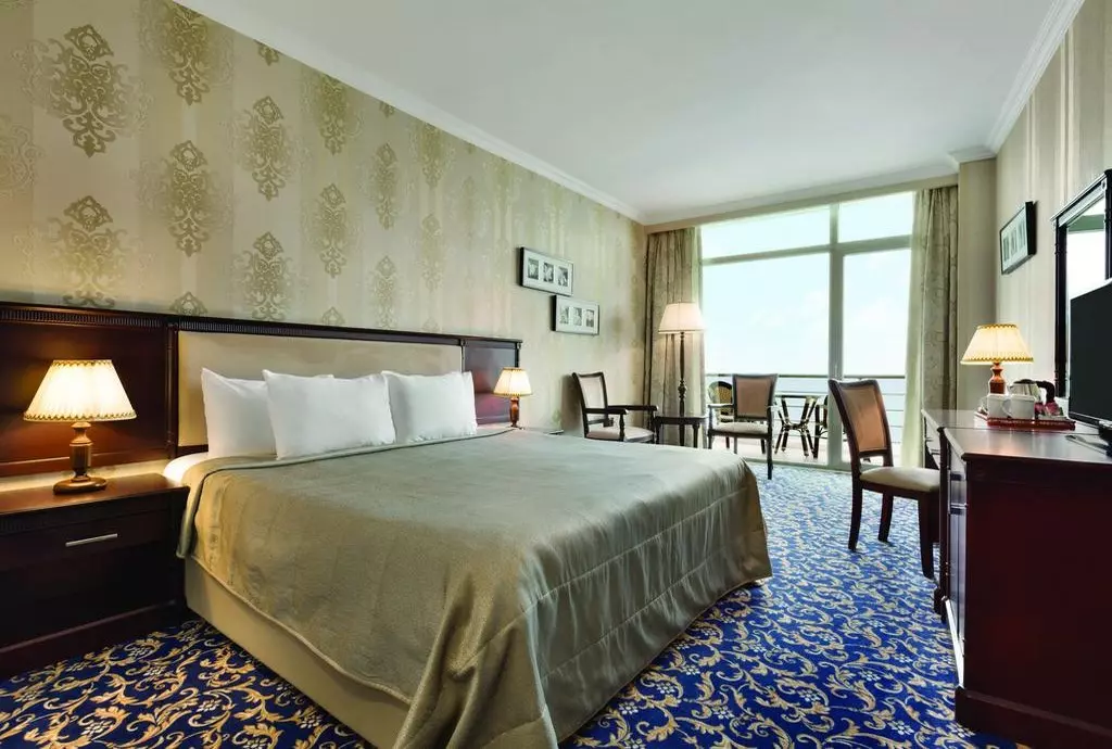 ramada_baku_shabavizparvaz_07.jpg