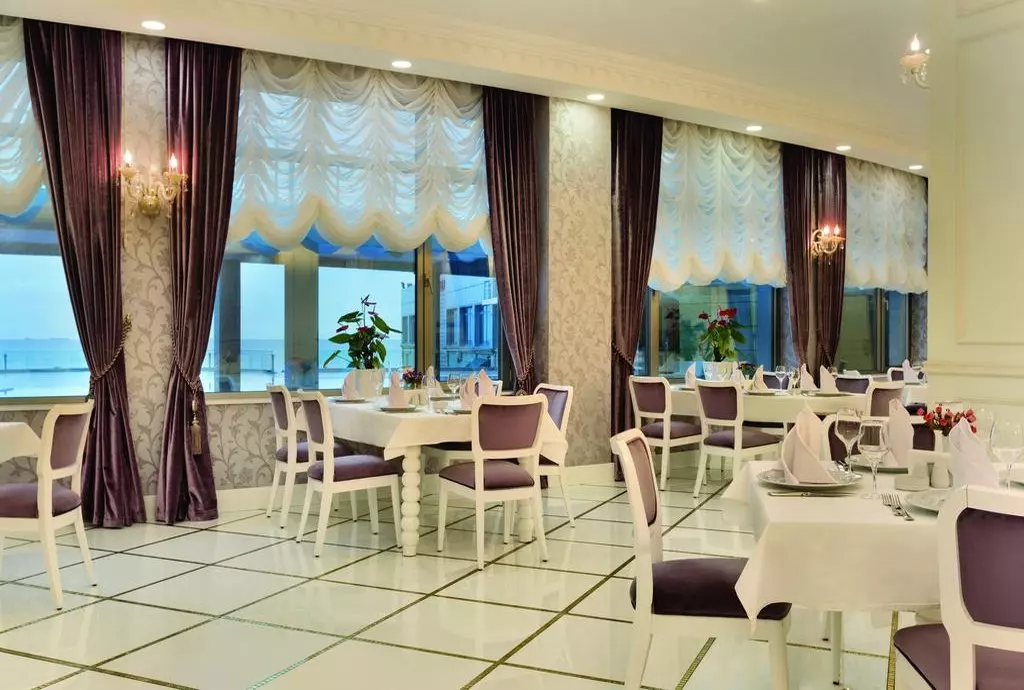 ramada_baku_shabavizparvaz_17.jpg