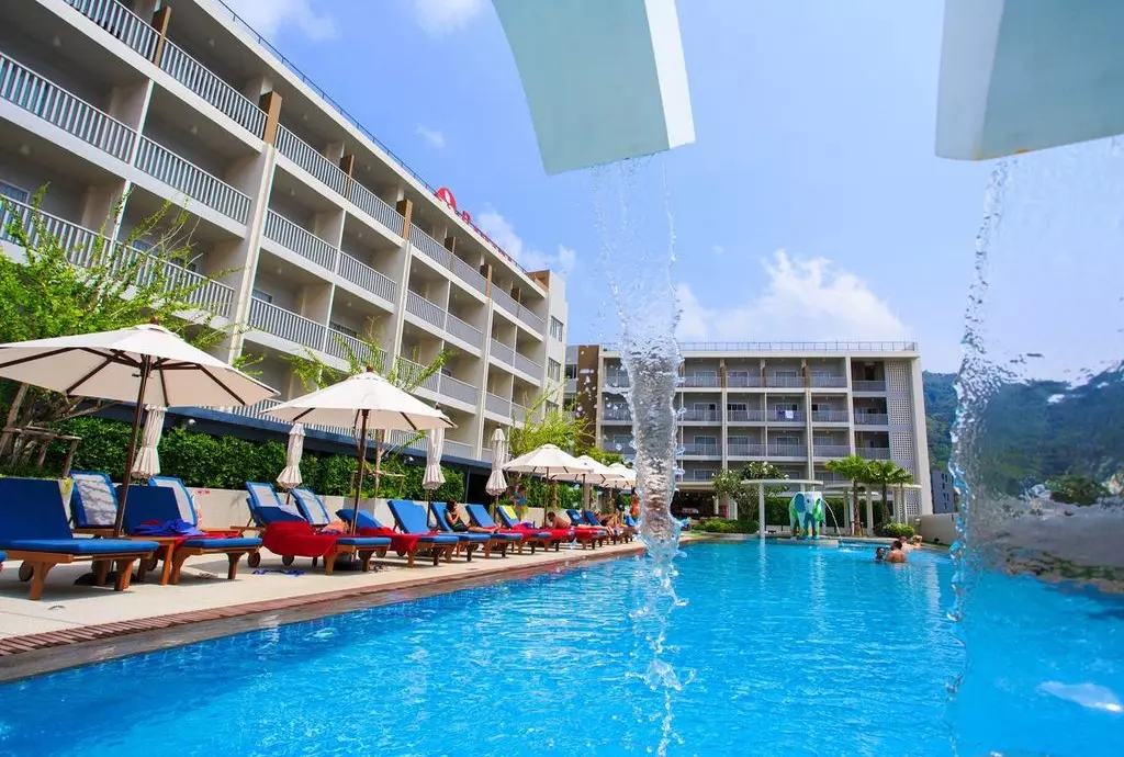 ramada_phuket_deevana_shabavizparvaz_01.jpg ramada_phuket_deevana_shabavizparvaz_01.jpg