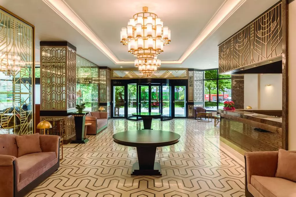 ramada_suite_golden_horn_shabavizparvaz_02.jpg