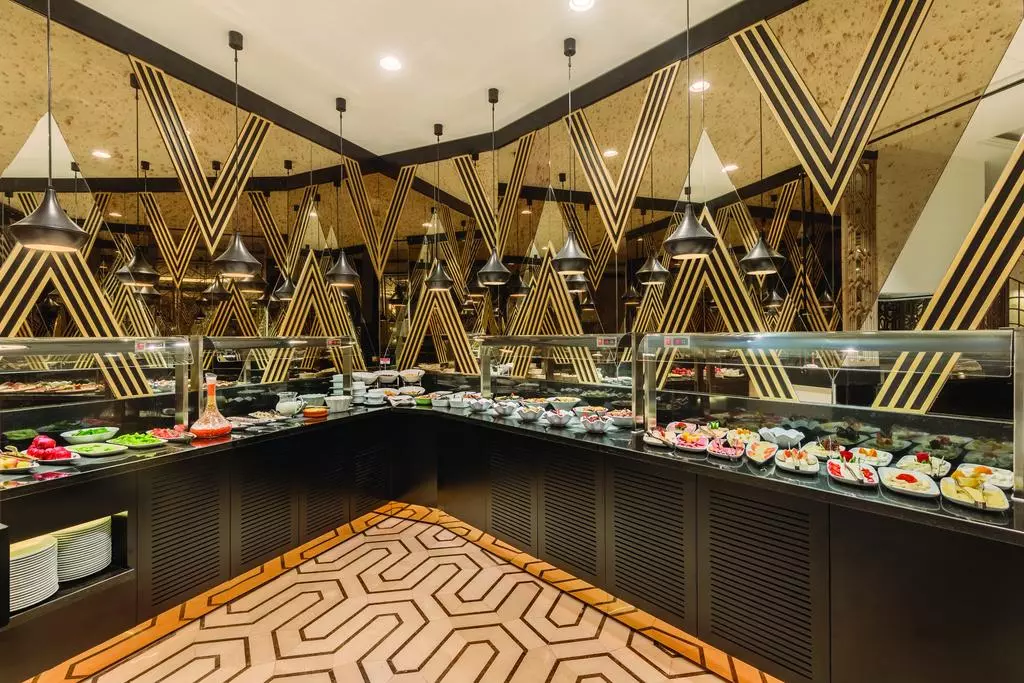 ramada_suite_golden_horn_shabavizparvaz_05.jpg