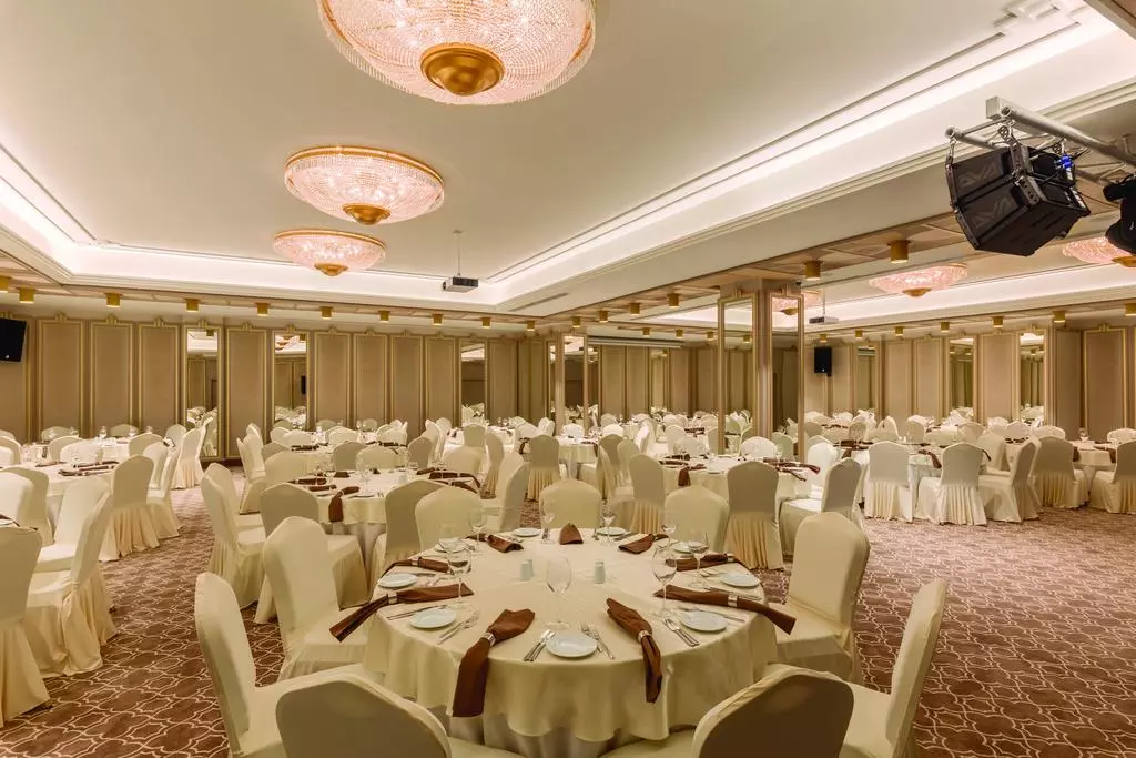 ramada_suite_golden_horn_shabavizparvaz_16.jpg