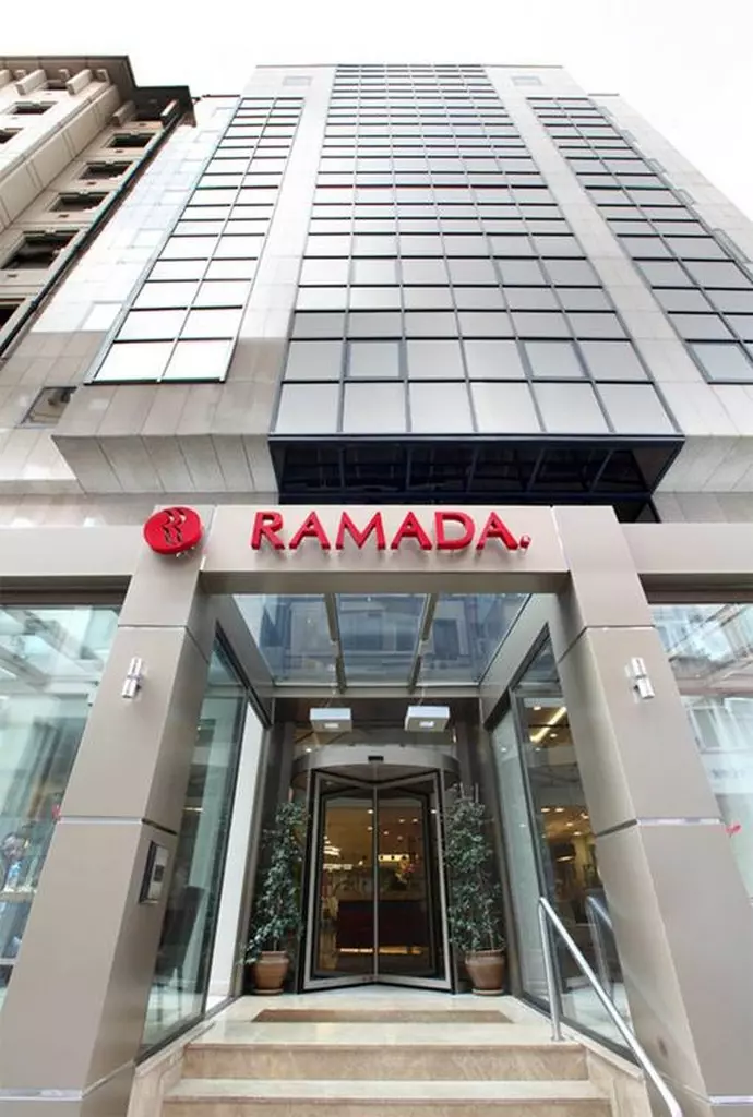 ramada_taksim_istanbul_shabavizparvaz_01.jpg