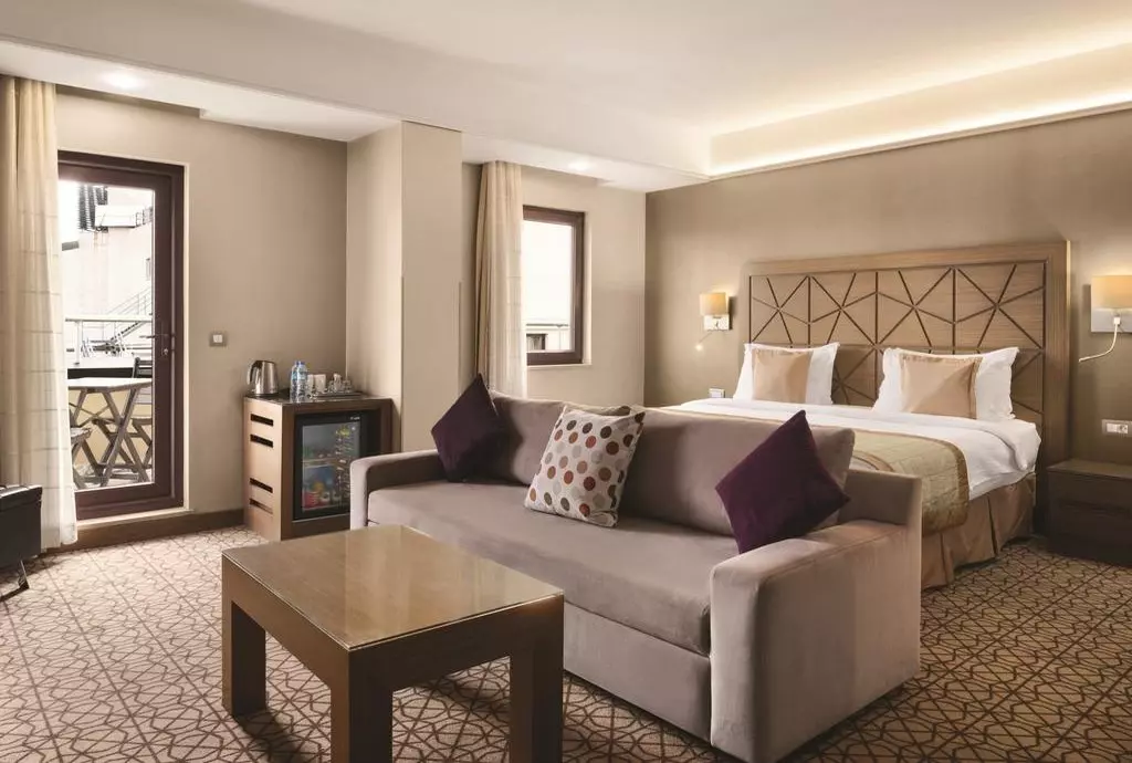 ramada_taksim_istanbul_shabavizparvaz_07.jpg