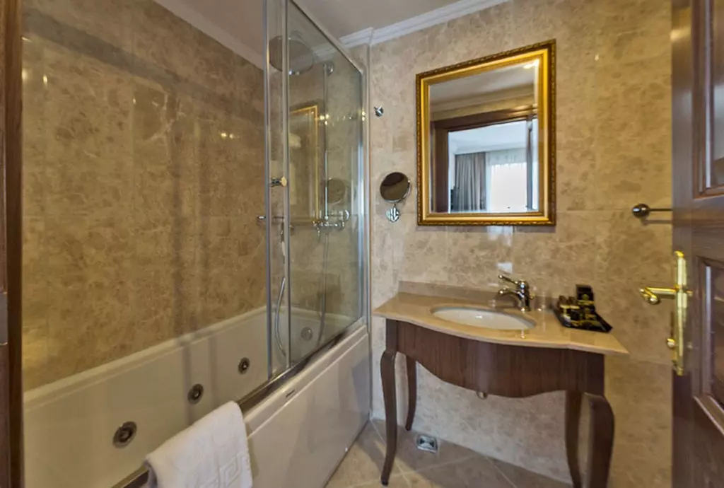 real_star_istanbul_shabavizparvaz_03.jpg real_star_istanbul_shabavizparvaz_03.jpg