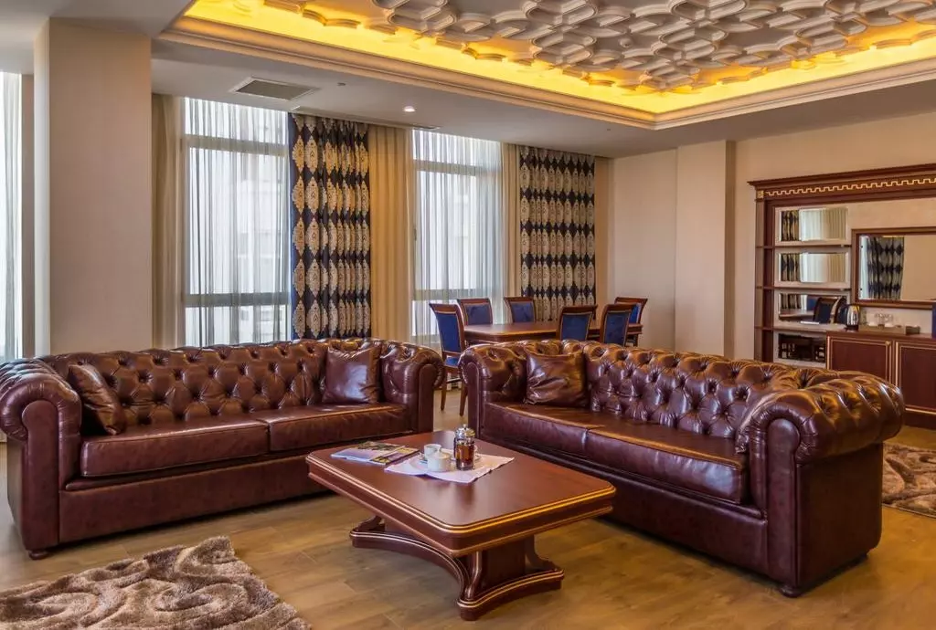 renaissance_palace_baku_shabavizparvaz_10.jpg renaissance_palace_baku_shabavizparvaz_10.jpg