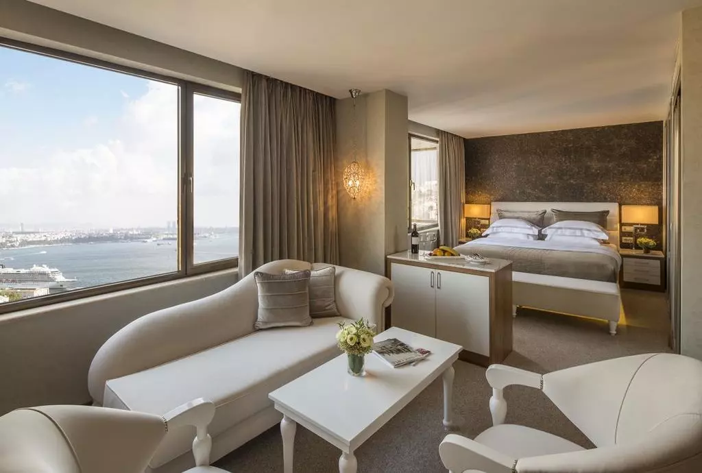 richmond_istanbul_shabavizparvaz_10.jpg