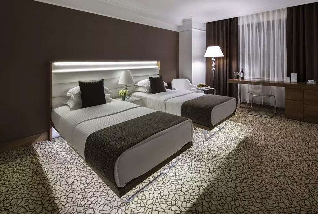 richmond_istanbul_shabavizparvaz_14.jpg