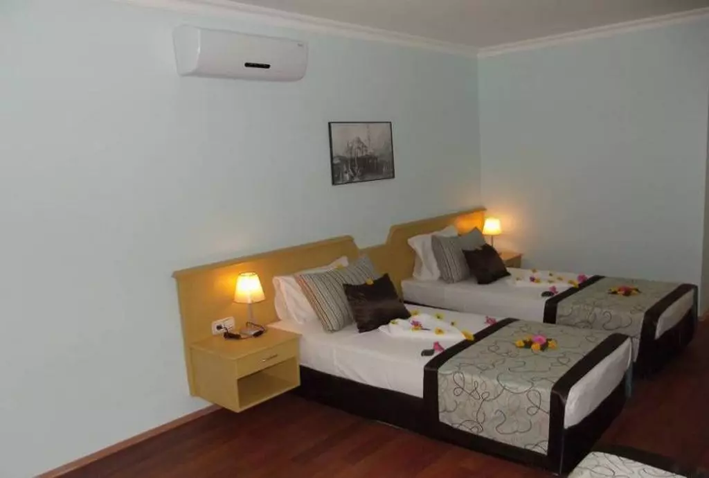 riosbeach_antalya_shabavizparvaz_04.jpg