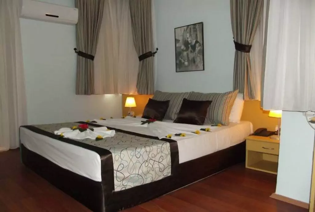 riosbeach_antalya_shabavizparvaz_08.jpg