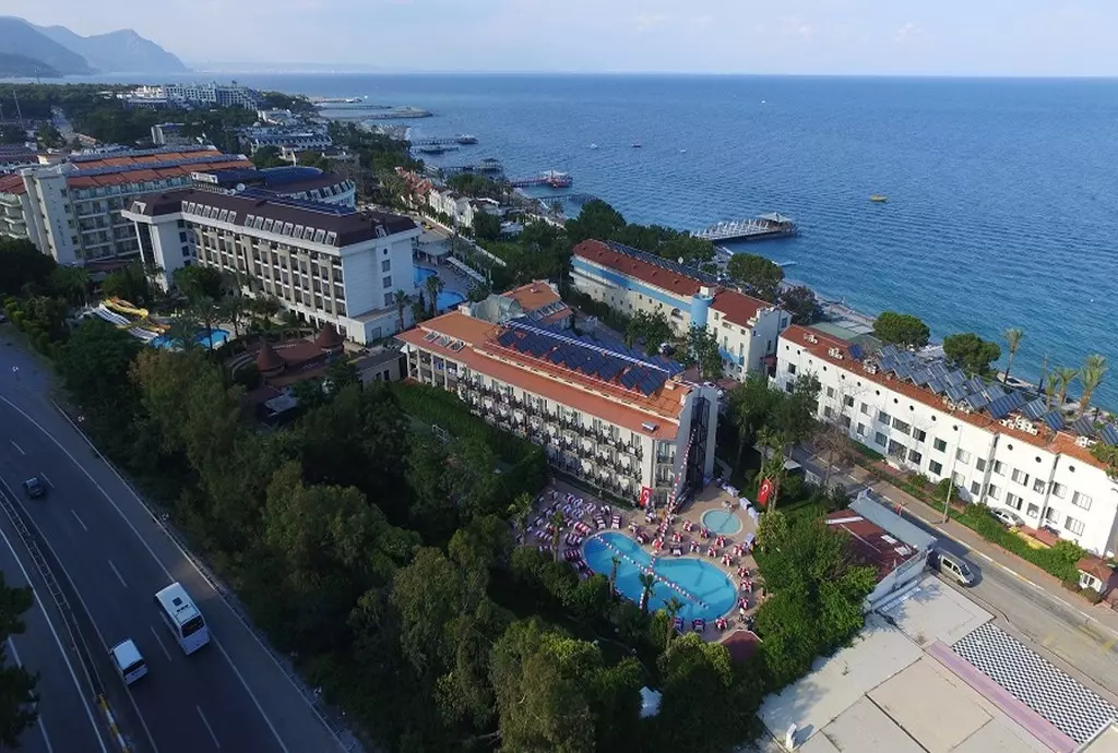riosbeach_antalya_shabavizparvaz_11.jpg