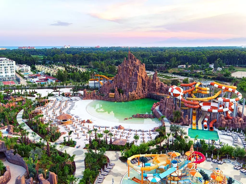 rixos_world_land_shabavizparvaz_01.jpg