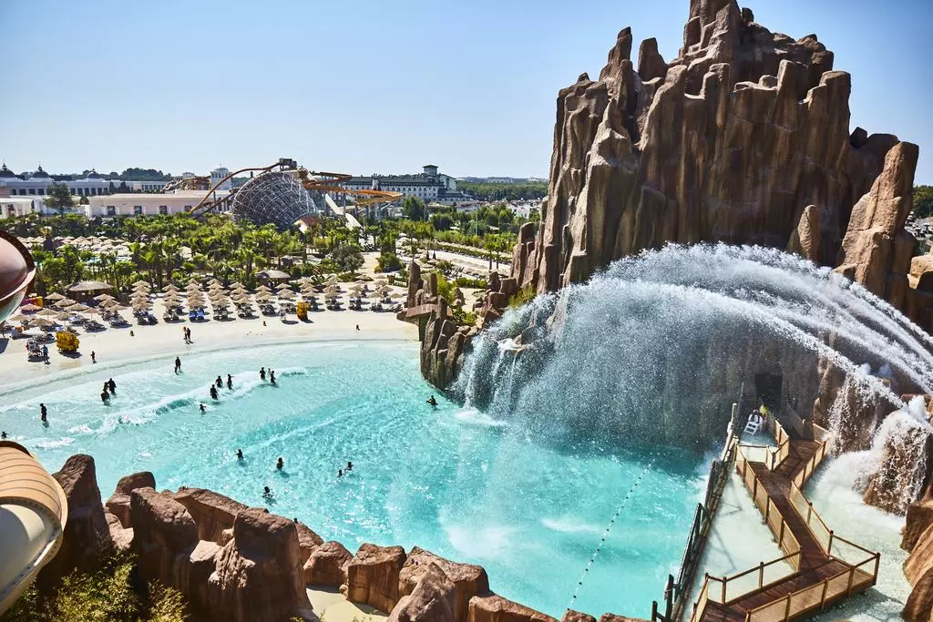 rixos_world_land_shabavizparvaz_03.jpg