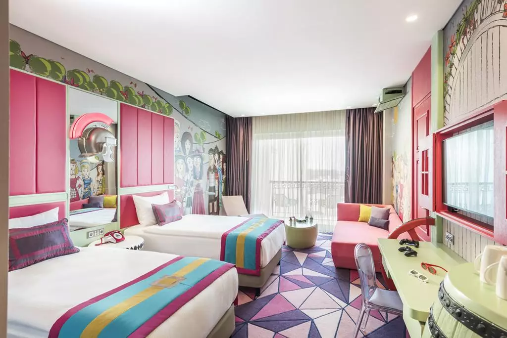 rixos_world_land_shabavizparvaz_13.jpg