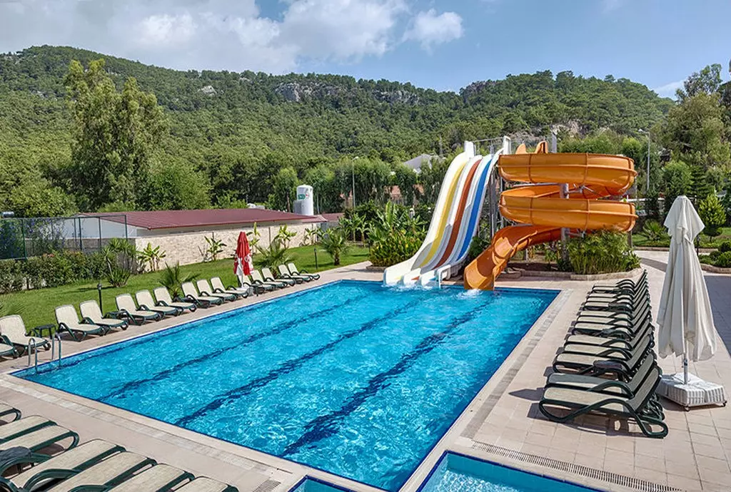 royal-towers-resort-hotel_shabavizparvaz_04.jpg royal-towers-resort-hotel_shabavizparvaz_04.jpg