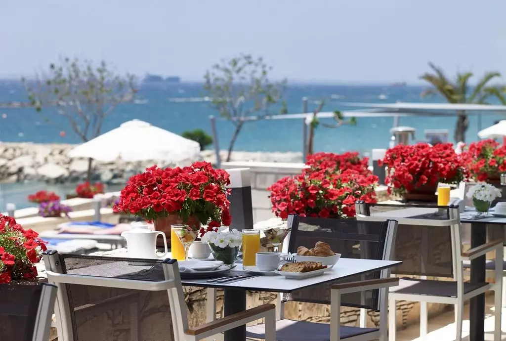 royal_apollonia_limassol_shabavizparvaz_05.jpg