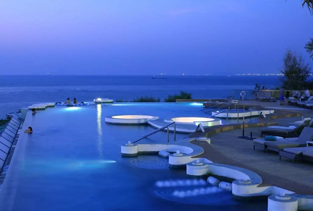 royal_cliff_beach_shabavizparvaz_07.jpg