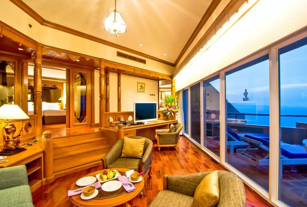 royal_cliff_beach_shabavizparvaz_10.jpg