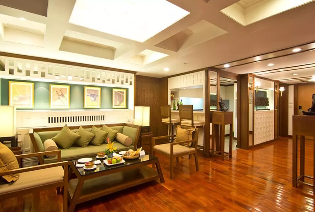 royal_cliff_beach_shabavizparvaz_12.jpg
