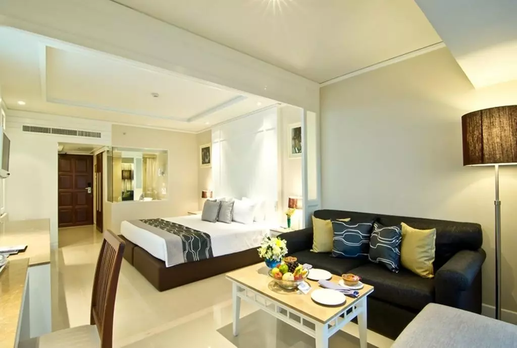 royal_cliff_beach_shabavizparvaz_17.jpg
