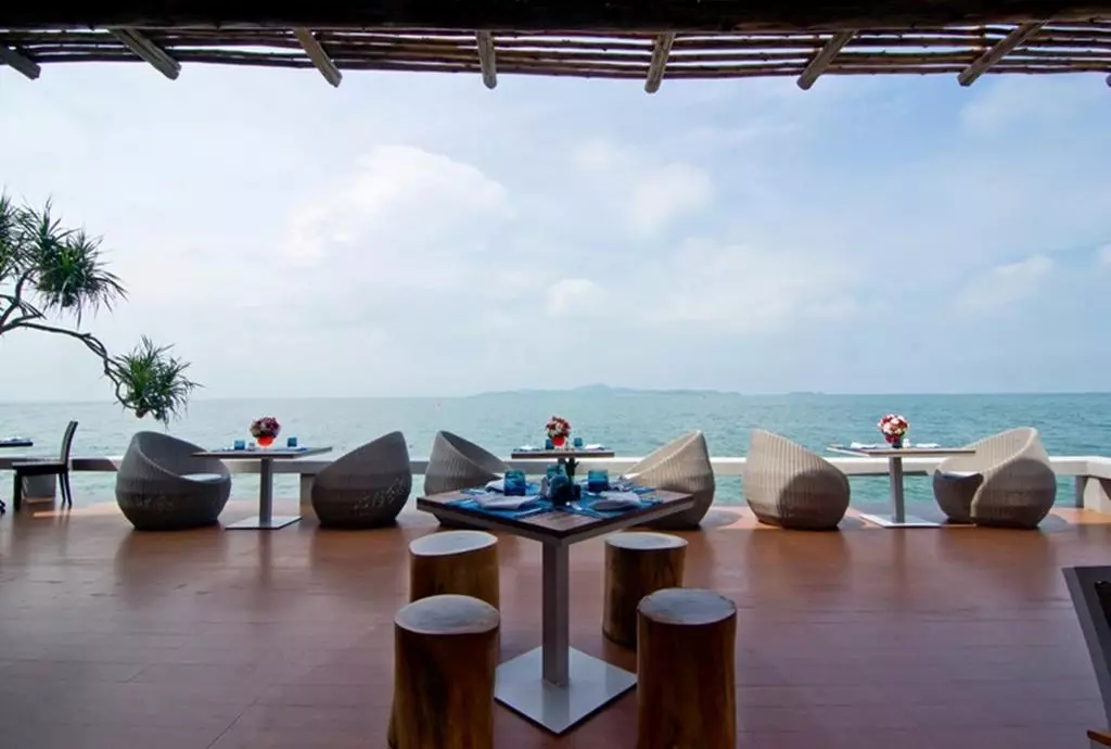royal_cliff_beach_shabavizparvaz_23.jpg