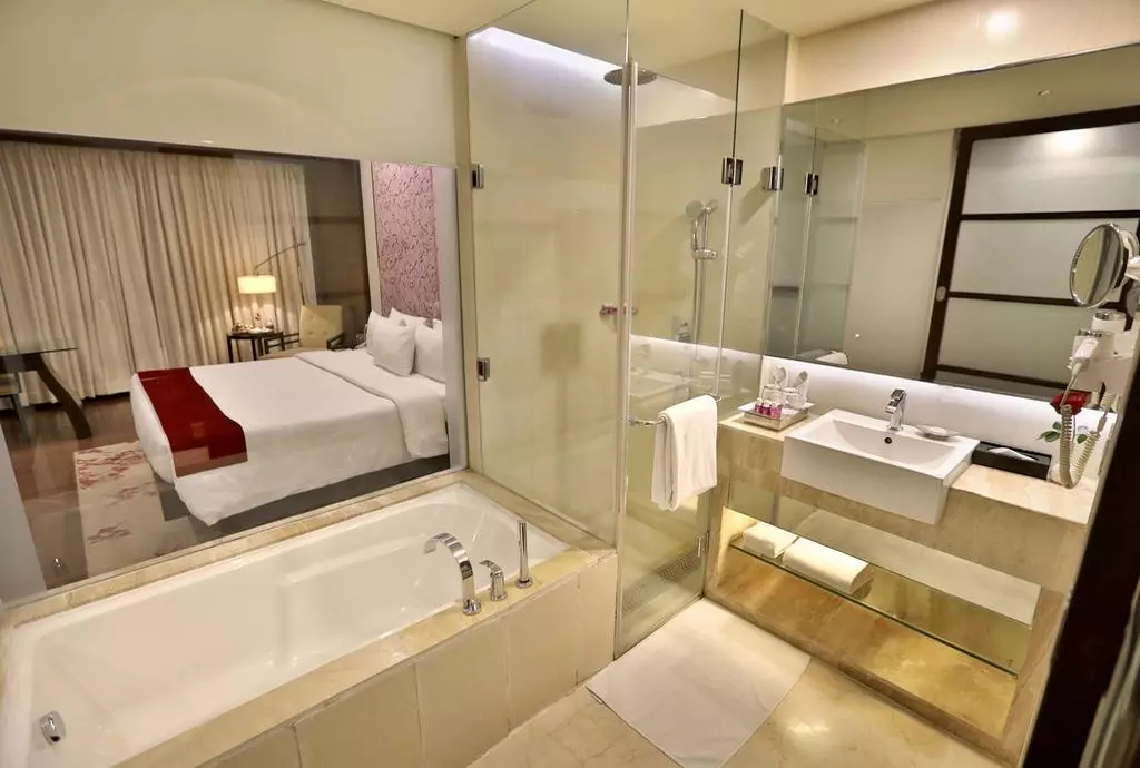 royal_orchid_jaipur_shabavizparvaz_11.jpg