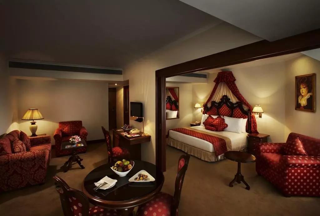 royal_plaza_delhi_shabavizparvaz_11.jpg