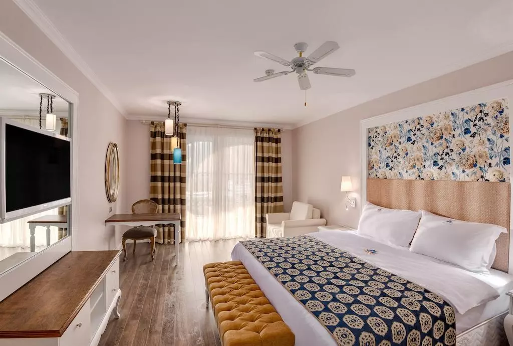 rubi_platinum_spa_resort_suites_shabavizparvaz_03.jpg