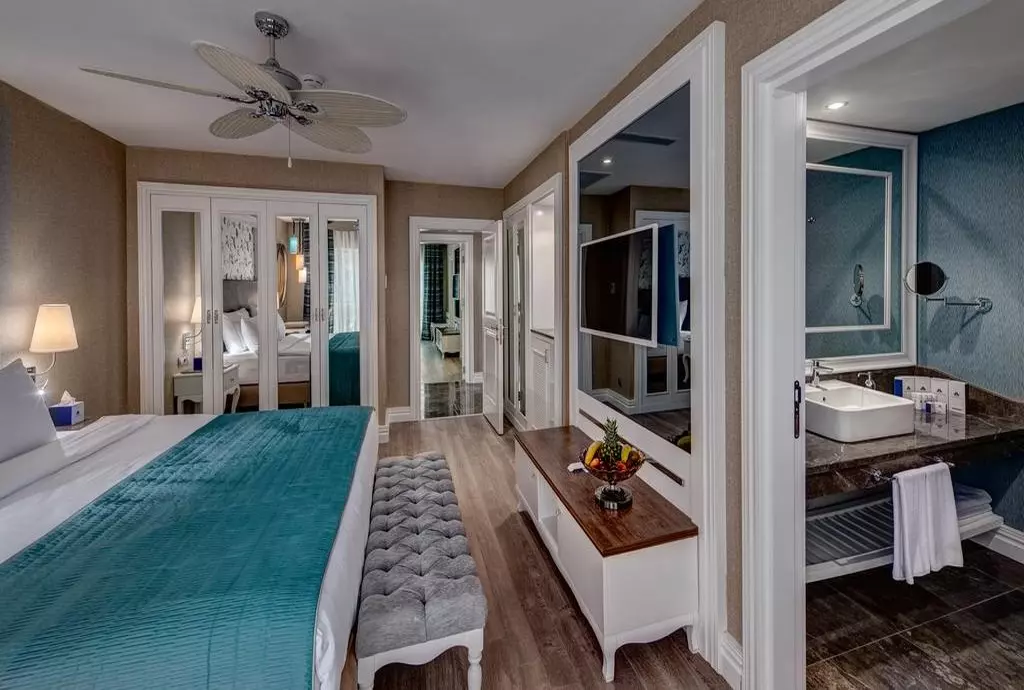 rubi_platinum_spa_resort_suites_shabavizparvaz_08.jpg