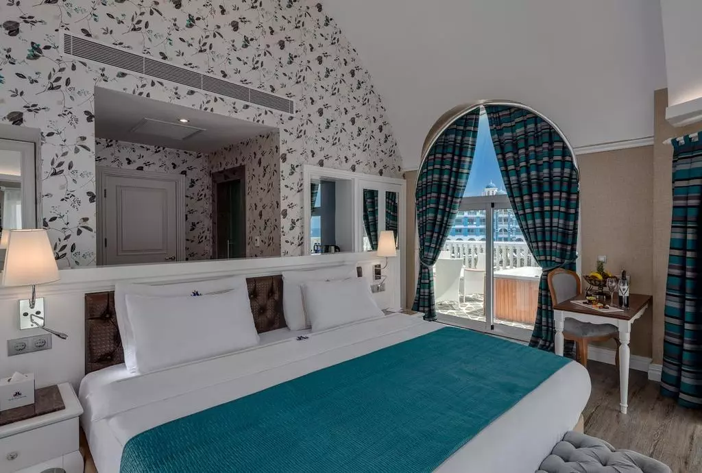 rubi_platinum_spa_resort_suites_shabavizparvaz_09.jpg