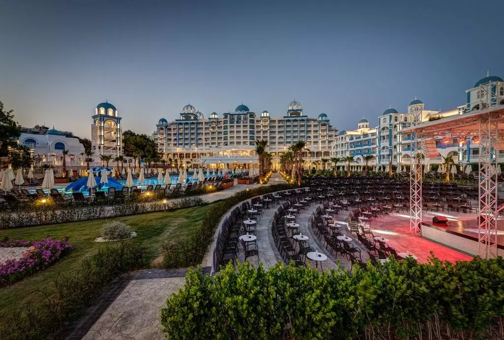 rubi_platinum_spa_resort_suites_shabavizparvaz_19.jpg