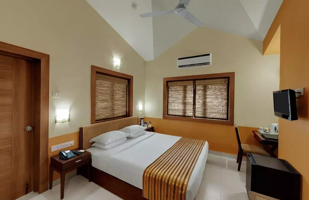 sandalwood_goa_shabavizparvaz_10.jpg sandalwood_goa_shabavizparvaz_10.jpg