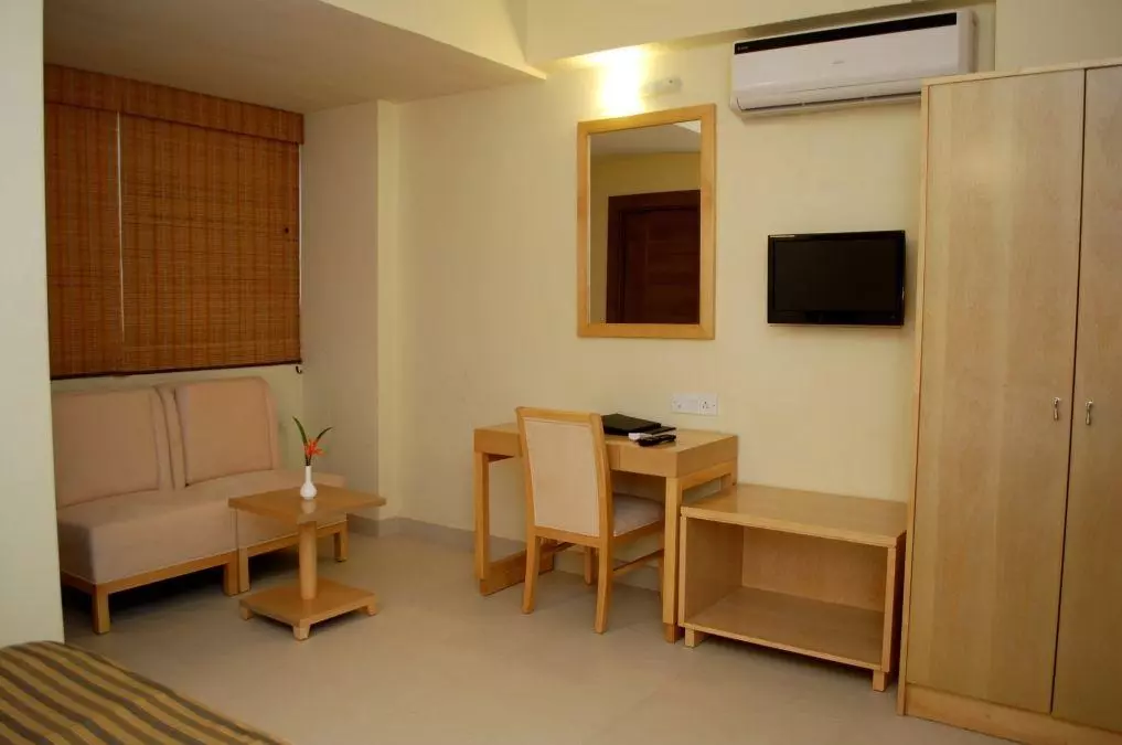 sandalwood_goa_shabavizparvaz_16.jpg sandalwood_goa_shabavizparvaz_16.jpg