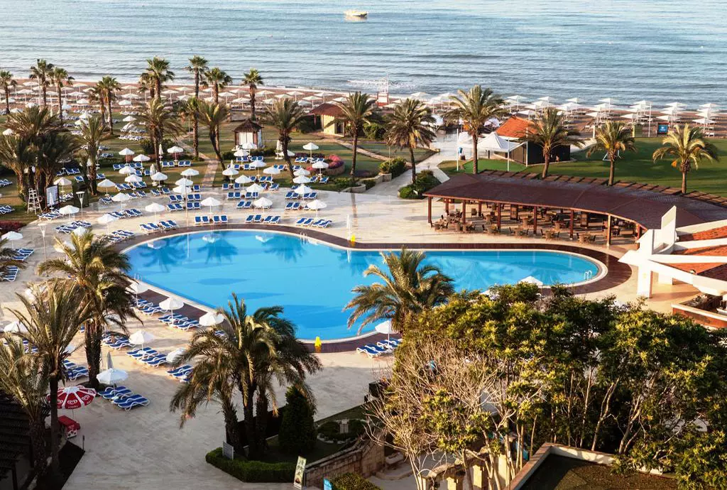sentido_zeynep_resort_shabavizparvaz_01.jpg
