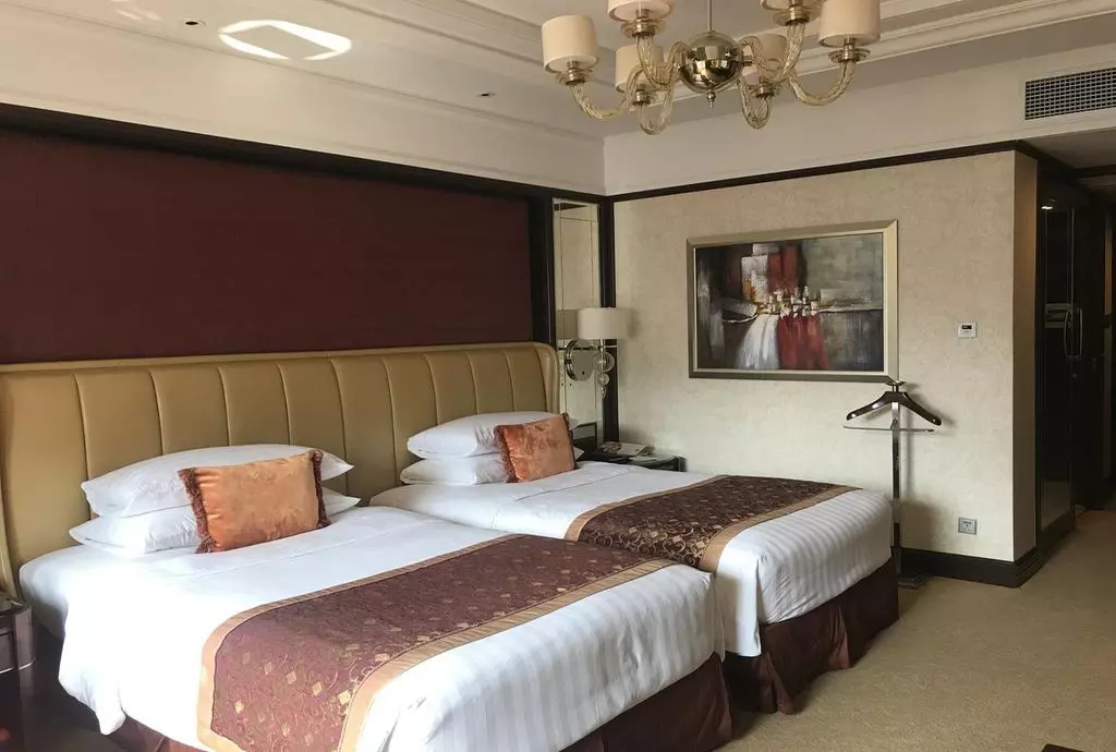 shangri_la_shabavizparvaz_09.jpg shangri_la_shabavizparvaz_09.jpg